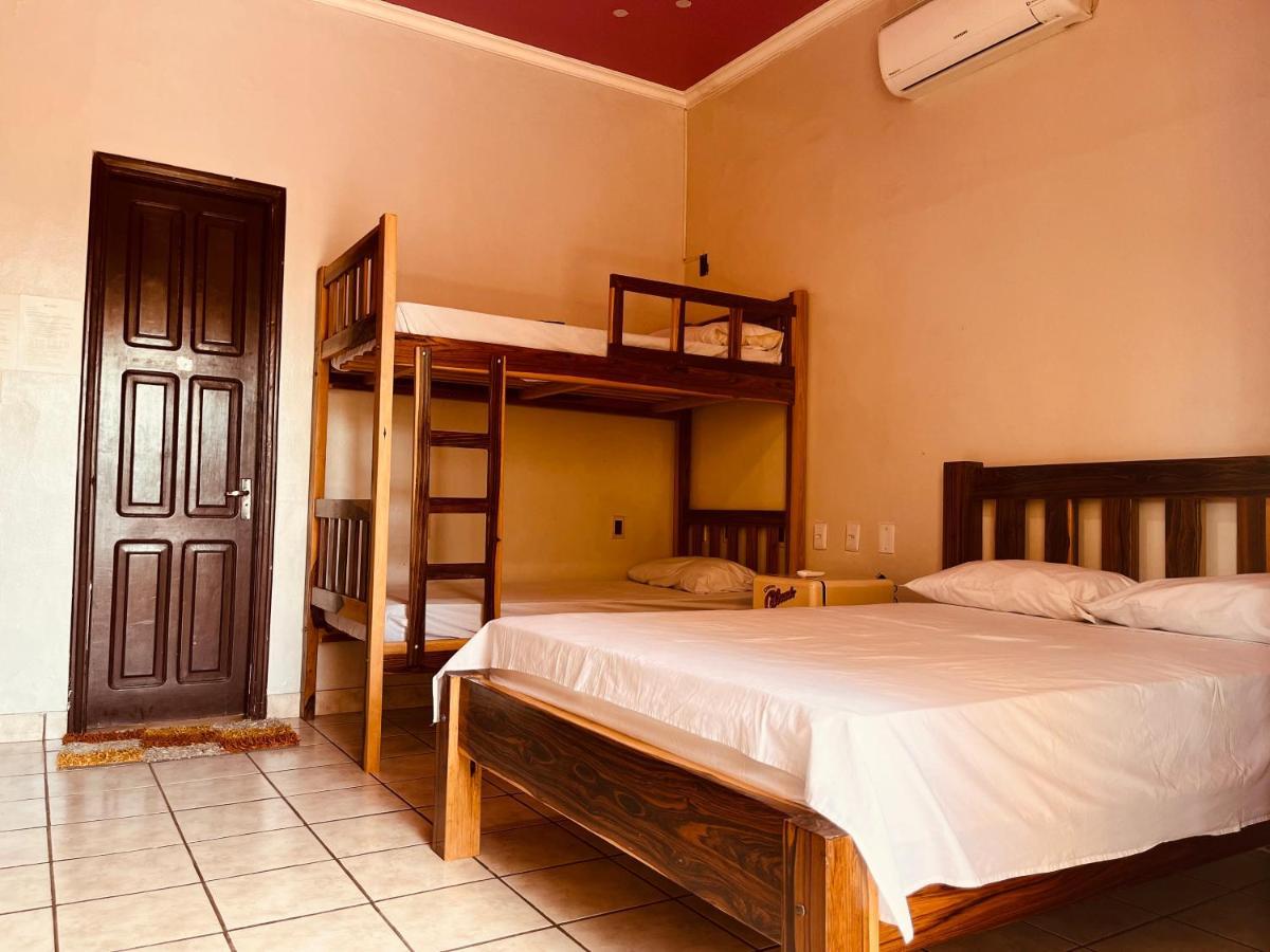 Dom Alberto Hostel Corumbá Esterno foto