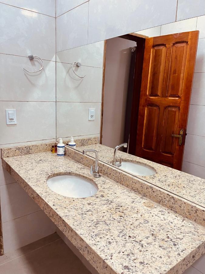 Dom Alberto Hostel Corumbá Esterno foto