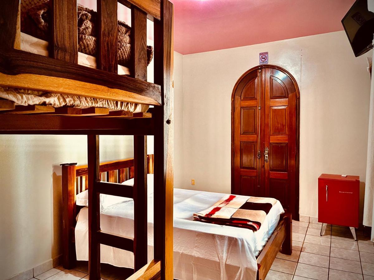 Dom Alberto Hostel Corumbá Esterno foto